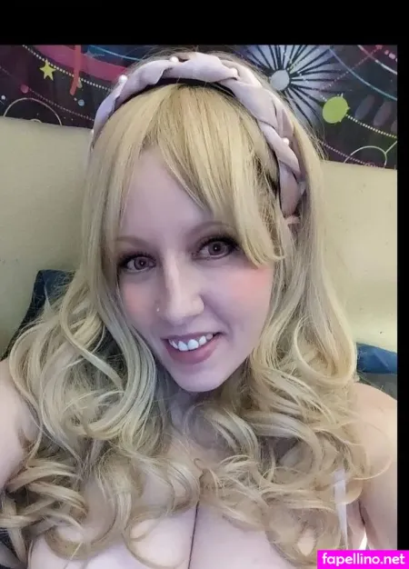 Amber Anne Gelic OnlyFans Thumbnail #raRUOLAzRo