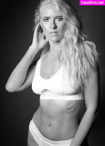 Amber Barelyteased OnlyFans Thumbnail #EsfGlxMKTf