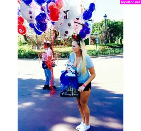 Amber Beiarski OnlyFans Thumbnail #JJMJmfKnwW