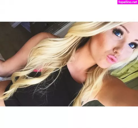 Amber Beiarski OnlyFans Thumbnail #Wxd4MC3YiQ