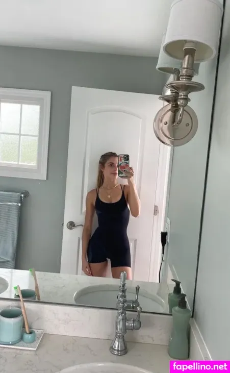 Amber Bradley OnlyFans Thumbnail #W3Mc9lWOZb