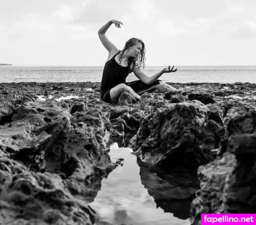 Amber Daniel OnlyFans Thumbnail #g63x5uFo3s