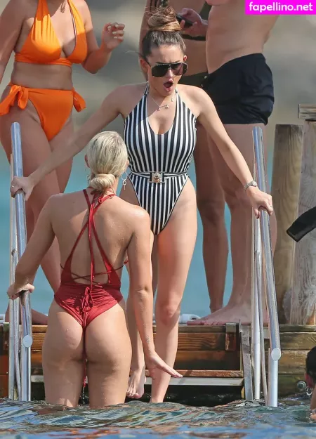 Amber Davies OnlyFans Thumbnail #1RvUuGWIkT