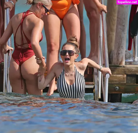 Amber Davies OnlyFans Thumbnail #CKPjnp7oEu