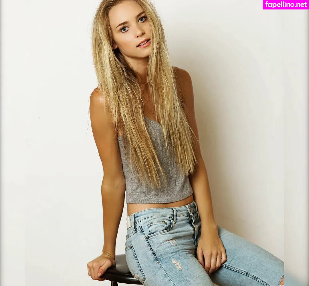 amberd423, amberrdaviss Nude Leaked OnlyFans Photo #2vShxPoKB3