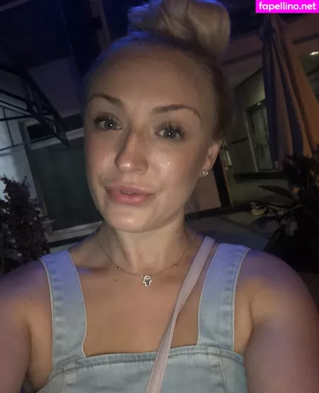 Amber Deen OnlyFans Thumbnail #1BOZ1piKC3