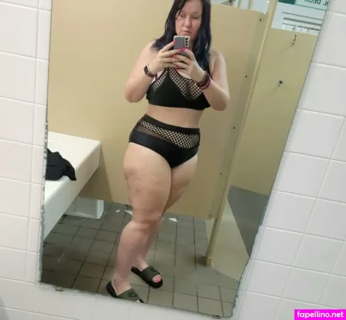 Amber Divine OnlyFans Thumbnail #69A5YzCQiu