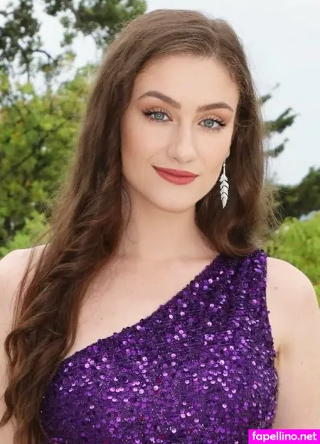 Amber Doig OnlyFans Thumbnail #w3tRw6EdCe