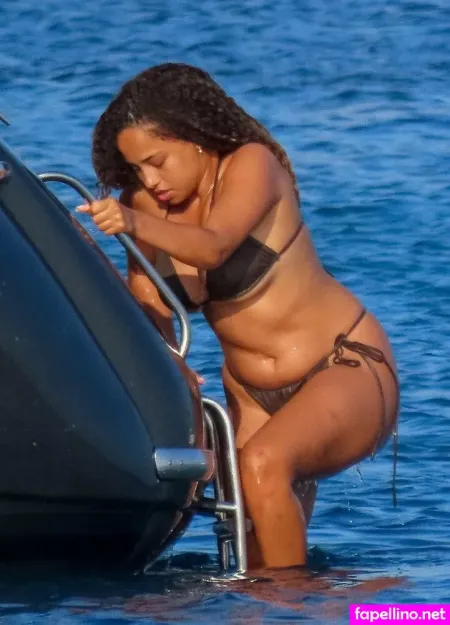 Amber Gill OnlyFans Thumbnail #2t0vie14TL