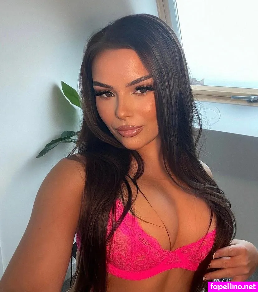 amber.jenkinson Nude Leaked OnlyFans Photo #e3eQW0Juq7