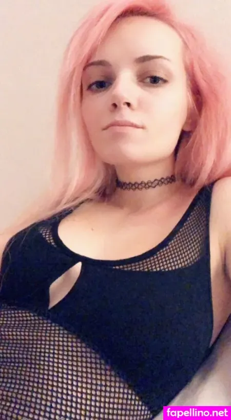 Amber Kawaii Main Profile Photo