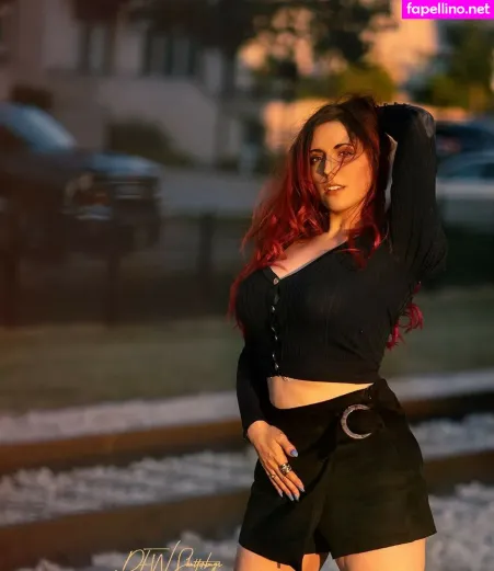 Amber Lee Connors OnlyFans Thumbnail #LZoIgXFBFk