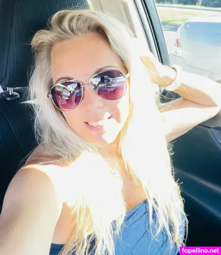 Amber Lynn Bach OnlyFans Thumbnail #9a0wDiqRVd