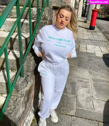 Amber R Brightman OnlyFans Thumbnail #0GxPrIkNSM