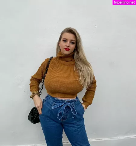 Amber R Brightman OnlyFans Thumbnail #1PUkDvOFqG