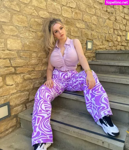 Amber R Brightman OnlyFans Thumbnail #les3MlpY8E