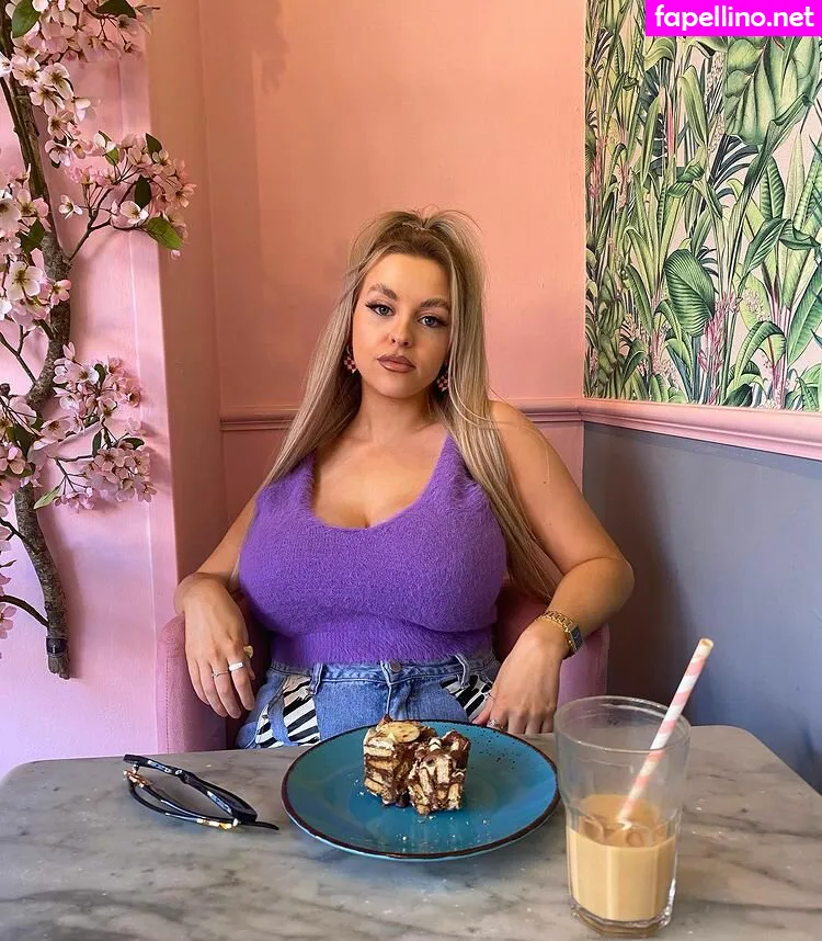 Busty Amber Uk, amba.rose, amber_brightman, amberrose Nude Leaked OnlyFans Photo #bjyNNUwbXC