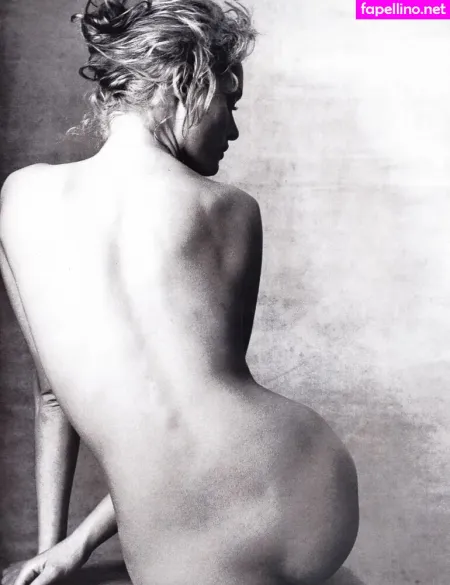 Amber Valletta OnlyFans Thumbnail #n3u7WJiHgP