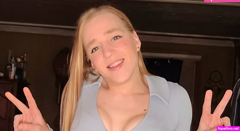 Amberemerald OnlyFans Thumbnail #GbONFbADaw