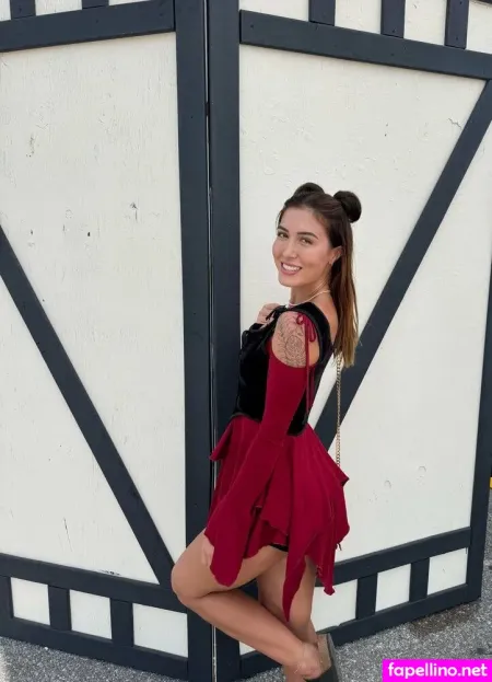 Amberevie OnlyFans Thumbnail #FCnBAKJYEo