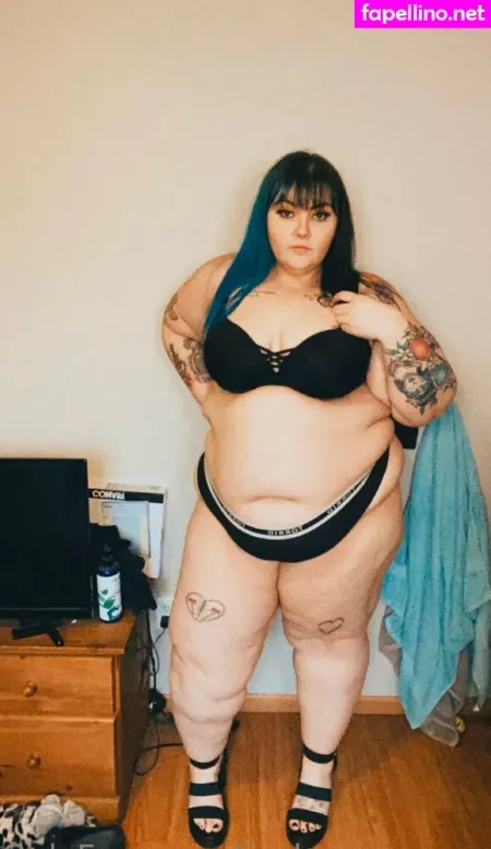 Ambergenovese OnlyFans Thumbnail #VHHRullzvB
