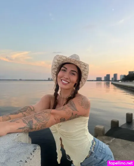 Amberivyyy OnlyFans Thumbnail #1fzMTk5ly0