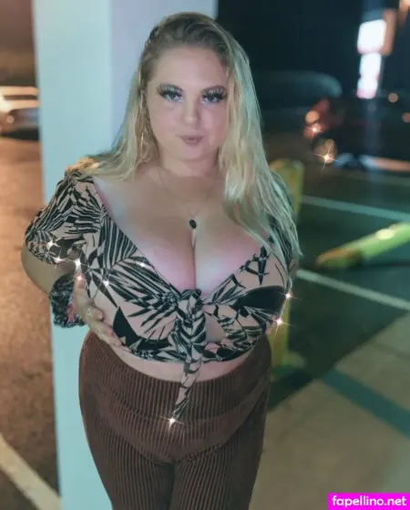 Amberly OnlyFans Thumbnail #AaQGQdnps9