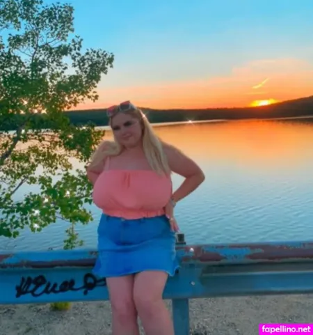 Amberly OnlyFans Thumbnail #dsA3y2N0Q9