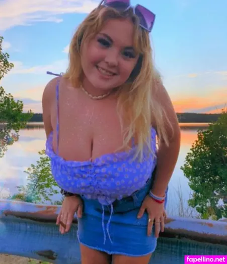 Amberly OnlyFans Thumbnail #whSG2SgnWH