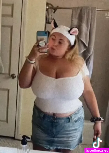 Amberly OnlyFans Thumbnail #zvCLoQ2ICT