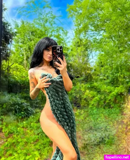 Amberlynnwhite OnlyFans Thumbnail #VSM4Rsh0HL