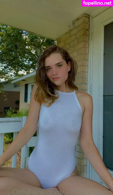 Ambermoons OnlyFans Thumbnail #JhgAbV3Z65