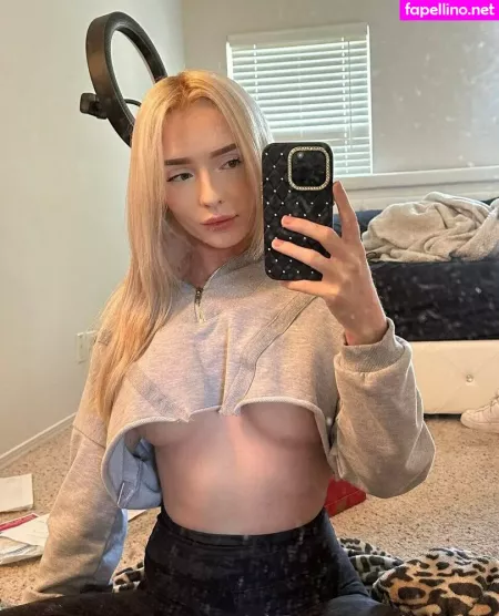 Ambermooody 1 OnlyFans Thumbnail #GAttiqL1CA