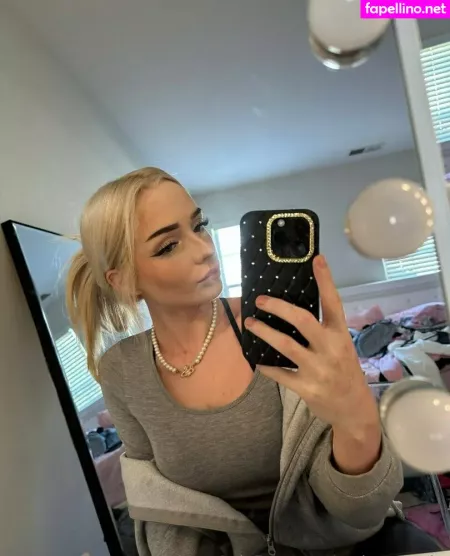 Ambermooody 1 OnlyFans Thumbnail #StovwVRvM9