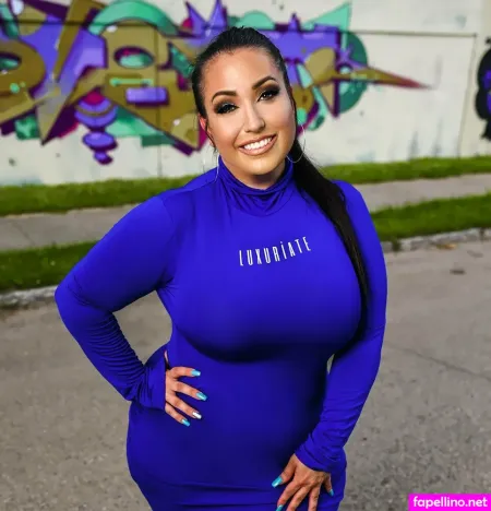 Ambernovafree 8 OnlyFans Thumbnail #tn2RF9evs0