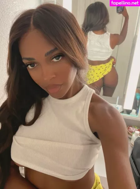 Amberoxrose OnlyFans Thumbnail #yfE5EIi2EQ