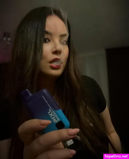 Ambersmokes OnlyFans Thumbnail #YxFnBBBL0e