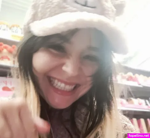 Ambr Mae OnlyFans Thumbnail #300SCU1nMN