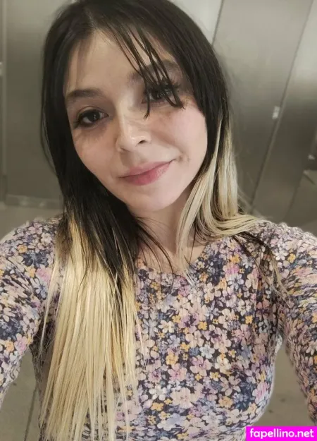 Ambr Mae OnlyFans Thumbnail #JyAWuDXPDS