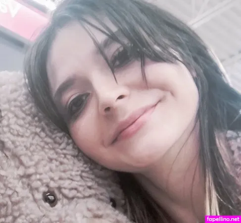 Ambr Mae OnlyFans Thumbnail #LZMjLAR1x4