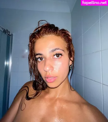 Ambra Guiotto OnlyFans Thumbnail #0Qxdk4jead