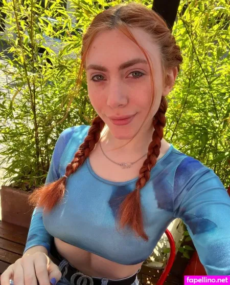 Ambrejinx OnlyFans Thumbnail #D8lDJ0FZV2