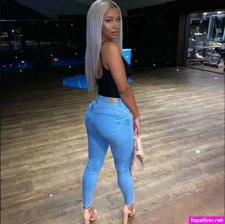 Ambrr OnlyFans Thumbnail #USk5y8Lpq0