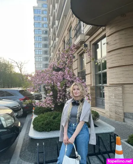 Amel Lia OnlyFans Thumbnail #OoGjVcwRQ2