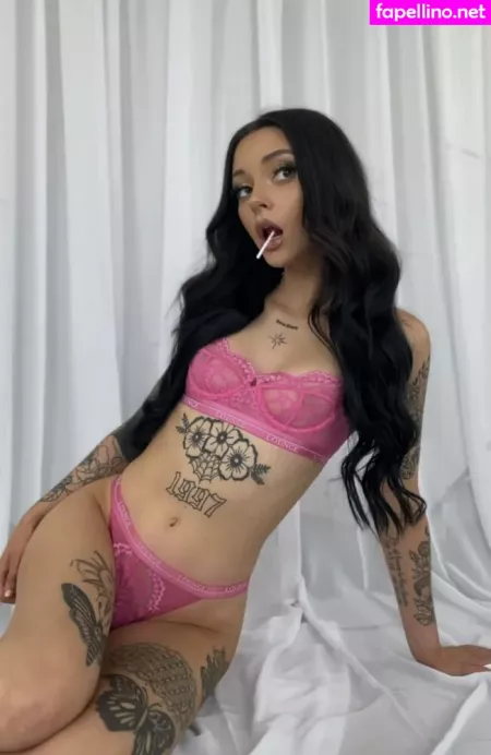 Amelciasiri OnlyFans Thumbnail #QvMHo8c0np