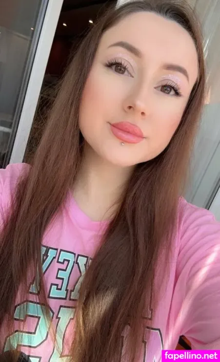 Ameli Kanari OnlyFans Thumbnail #109vDVZvkX