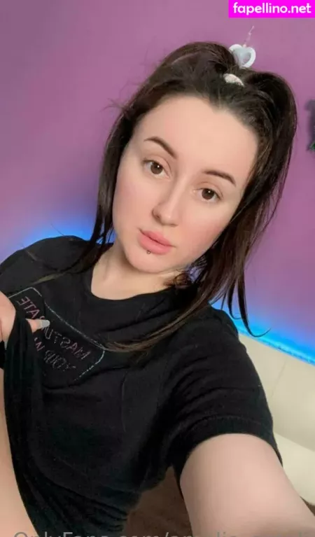 Amelia Ameli OnlyFans Thumbnail #77XmMXT7GJ