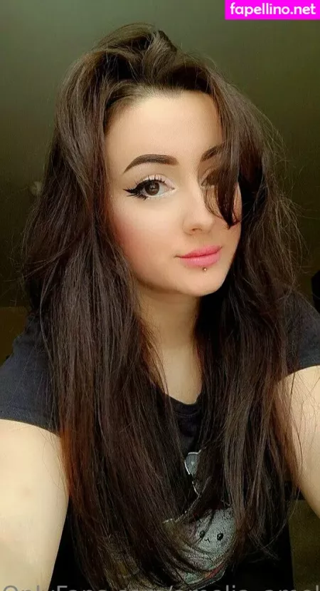 Amelia Ameli OnlyFans Thumbnail #KIR4MRzOVB