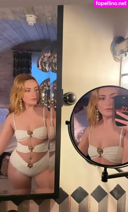 Amelia Dimoldenberg OnlyFans Thumbnail #qL44ORTPYL