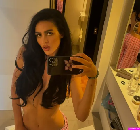 Amelia Gray OnlyFans Thumbnail #eD5HmwJfW2